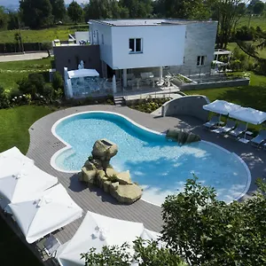https://relais-villa-clodia.hotelinveneto.com